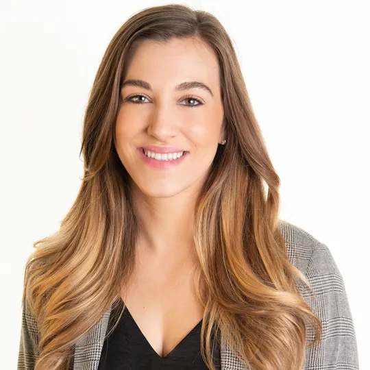 Nichole Farsai, Agent in  - Compass