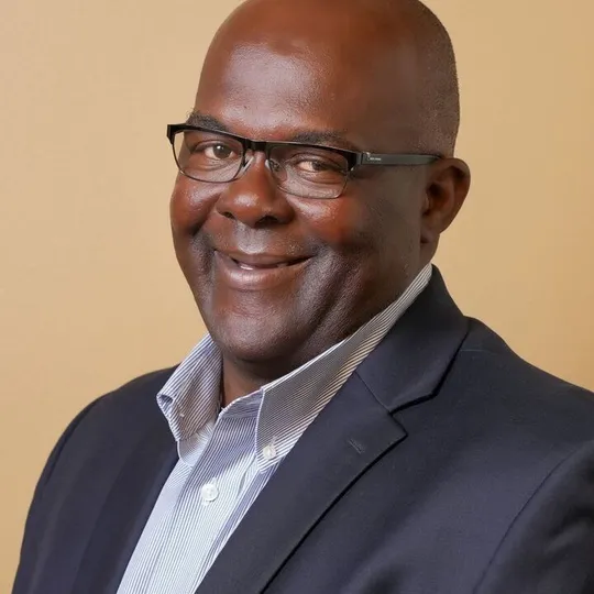 Kenneth Francis, Agent in  - Compass