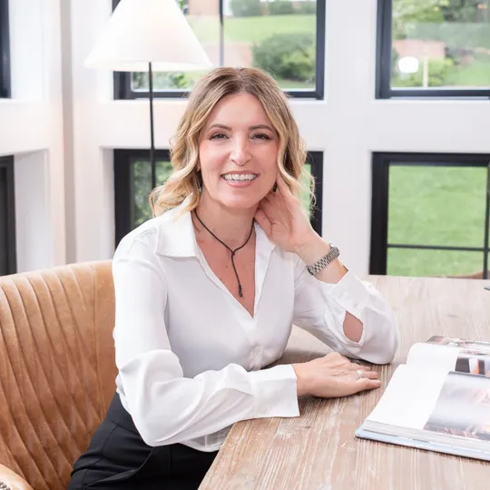 Angela Decint, Agent in  - Compass