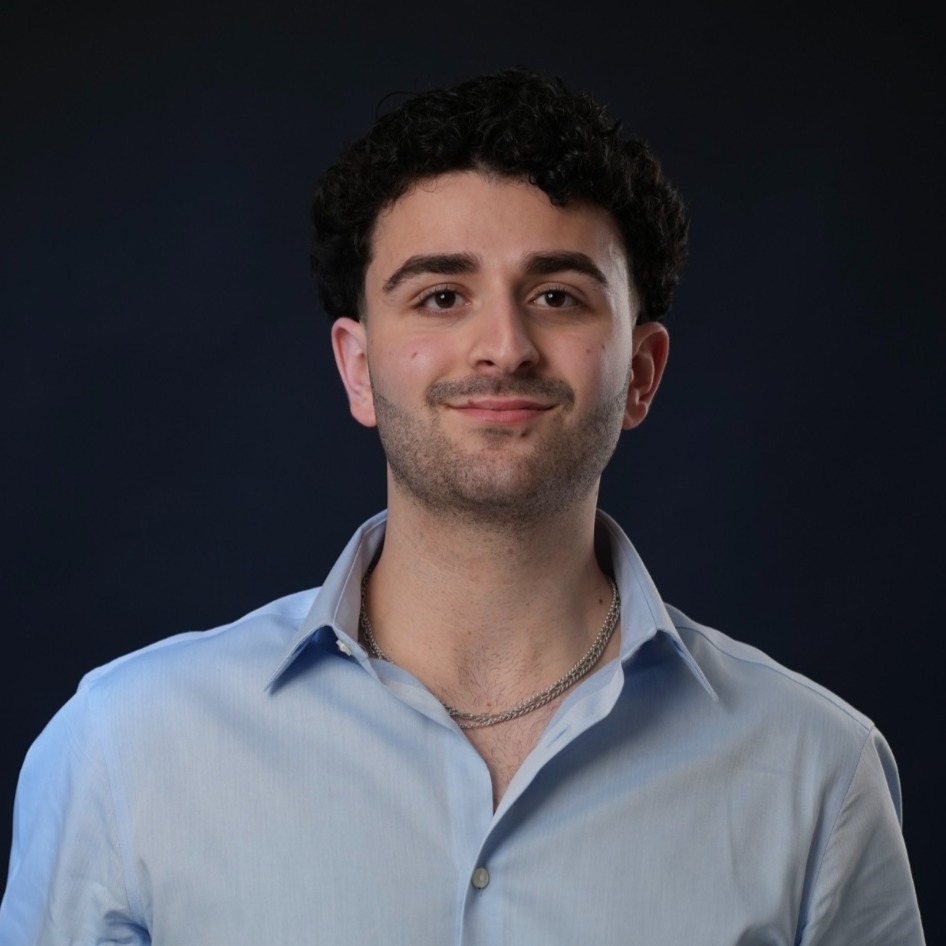 Headshot of Luke Elias