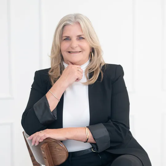 Daphne Jeffcoat, Agent in  - Compass