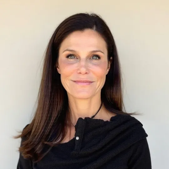 Isabel Manchester, Agent in  - Compass