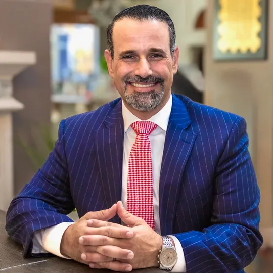 Mike Samawi, Agent in  - Compass