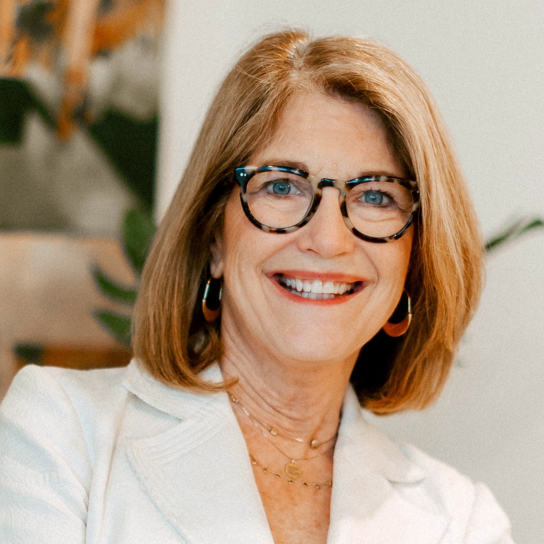 Headshot of Annie Wolek