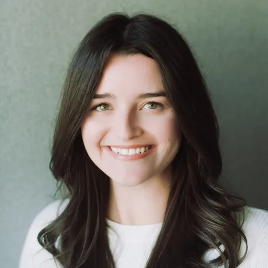 Kaitlyn Luzarraga, Agent in  - Compass