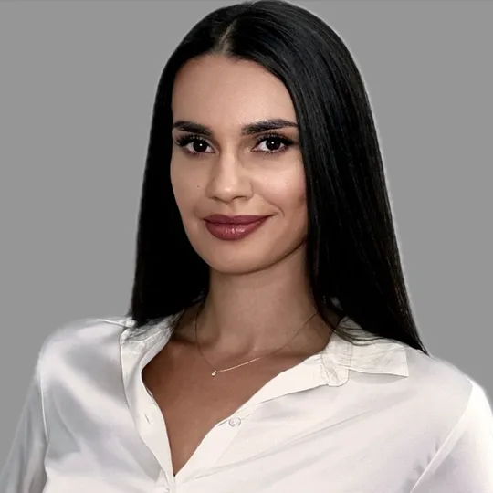 Myroslava Mutsei, Agent in  - Compass