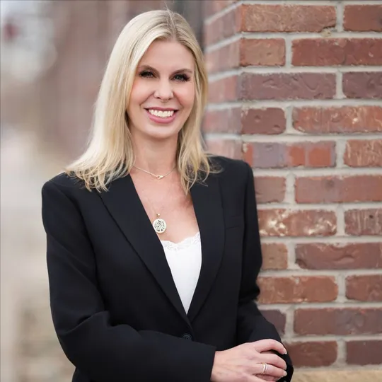 Nicole Savoie, Agent in  - Compass