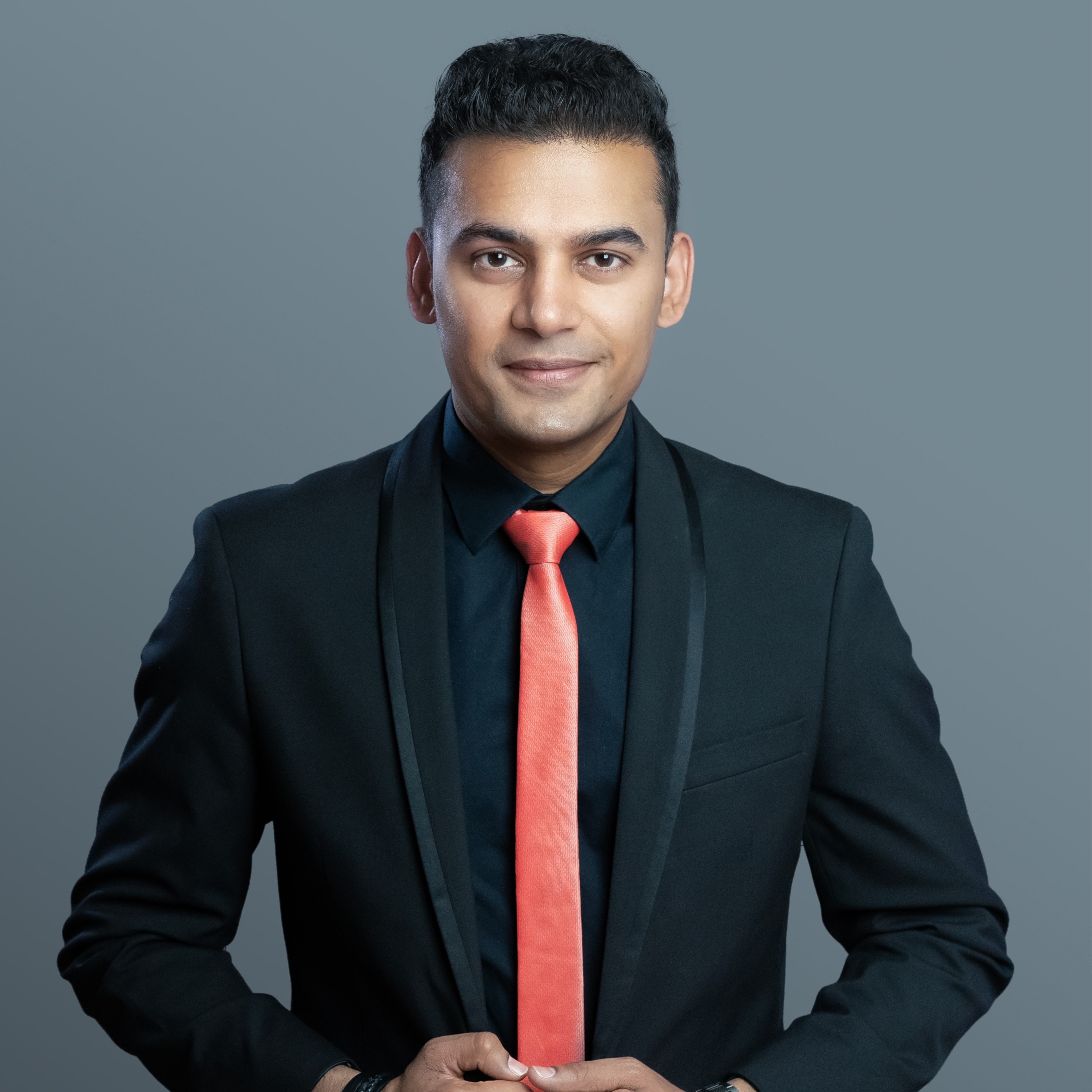 Headshot of Deepak Arora