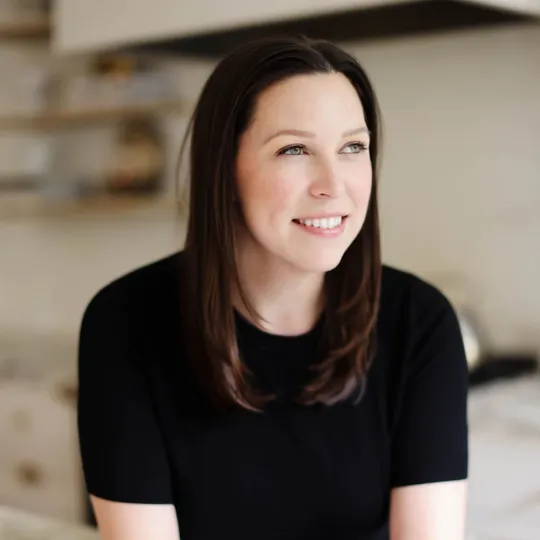 Diana Klein, Agent in  - Compass