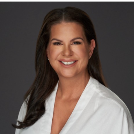 Headshot of Larissa Dorosy