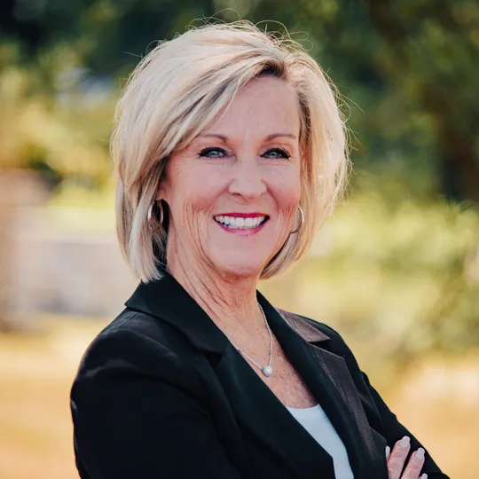 Susan Lozowski, Agent in  - Compass