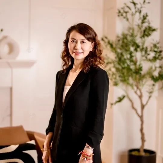 Ying Coyle, Agent in  - Compass