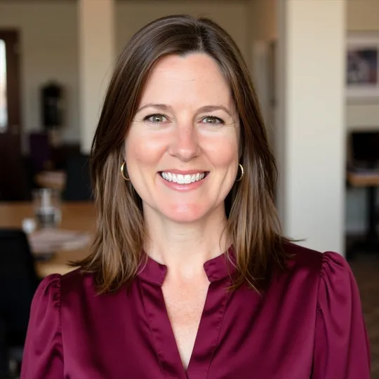 Scarlett Buford, Agent in  - Compass