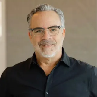 Vince Albano, Agent in  - Compass