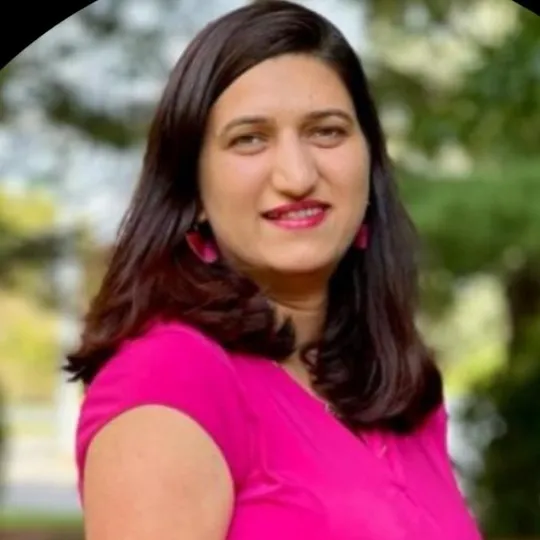 Ojaswani Yadav, Agent in  - Compass