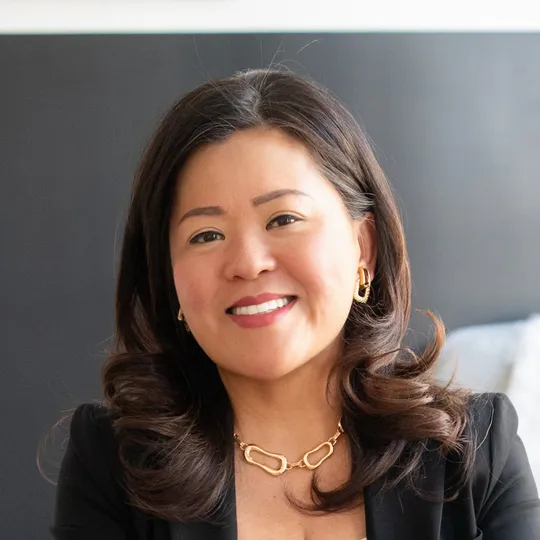 Pia Reyes, Agent in  - Compass