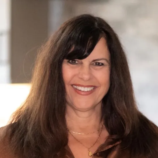 Wendy McPherson, Agent in  - Compass