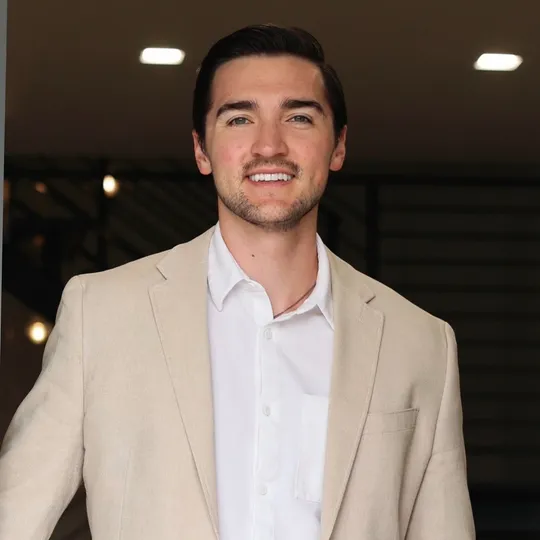 Colin Kelley, Agent in  - Compass