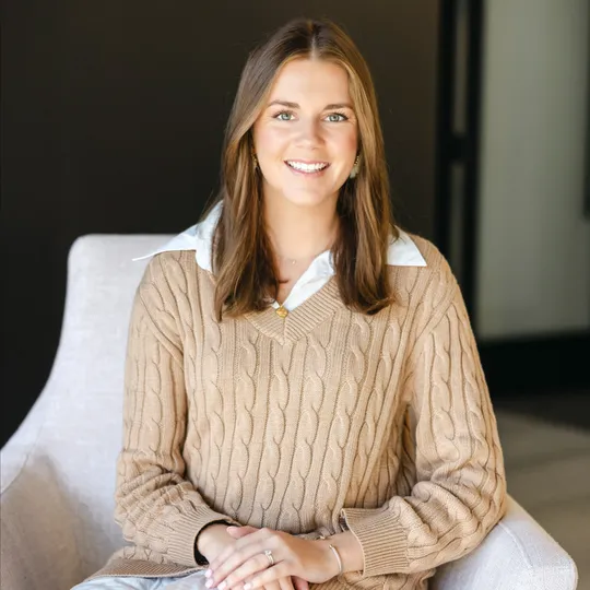 Emma Hammer Brook, Agent in  - Compass