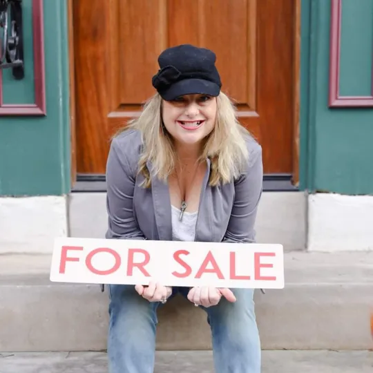 Jenn Reddinger, Agent in  - Compass