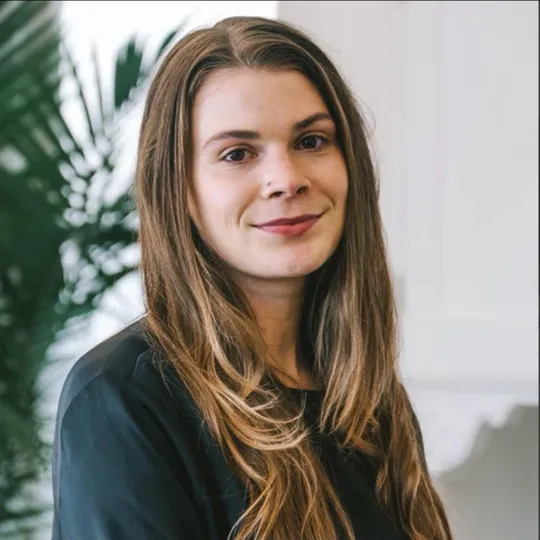 Kate Cooley, Agent in  - Compass