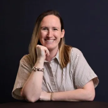 Samantha Handler, Agent in  - Compass