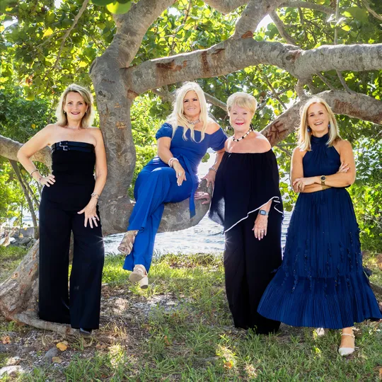 West Coast Collective, Agent in  - Compass