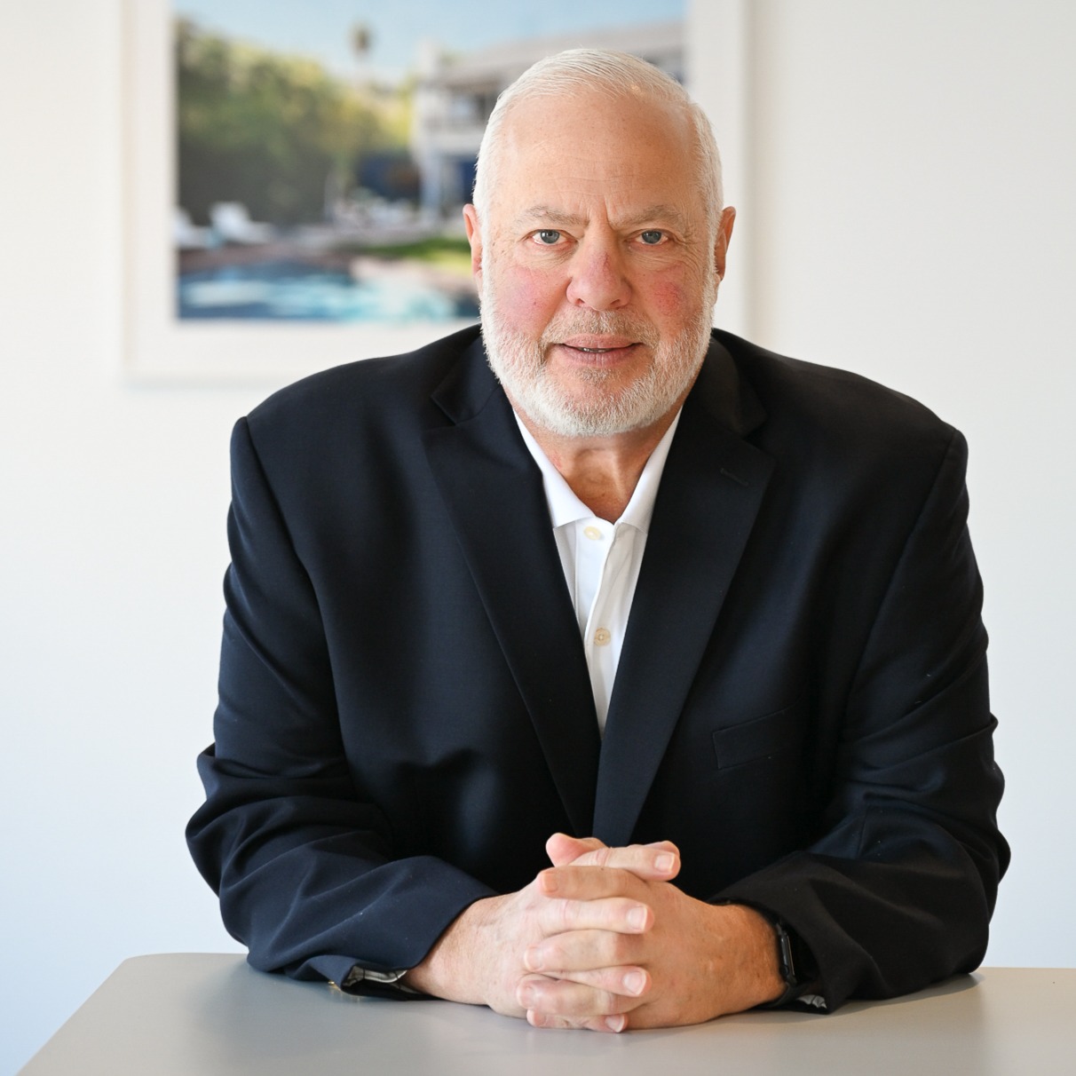 Headshot of Andrew Silfen