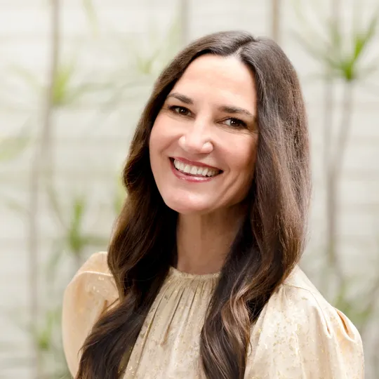 Stacia Janus, Agent in  - Compass