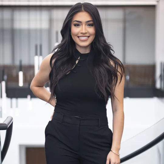 Jaqueline Barron, Agent in  - Compass