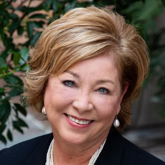 Karen Lucy, Agent in  - Compass