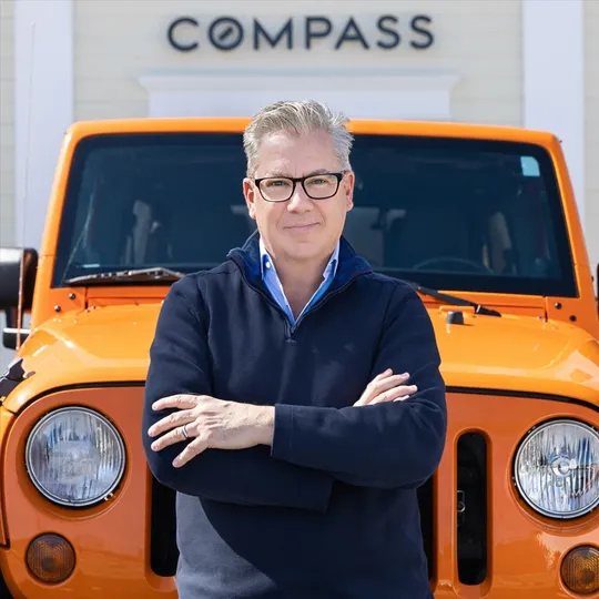 John Dunn, Agent in  - Compass