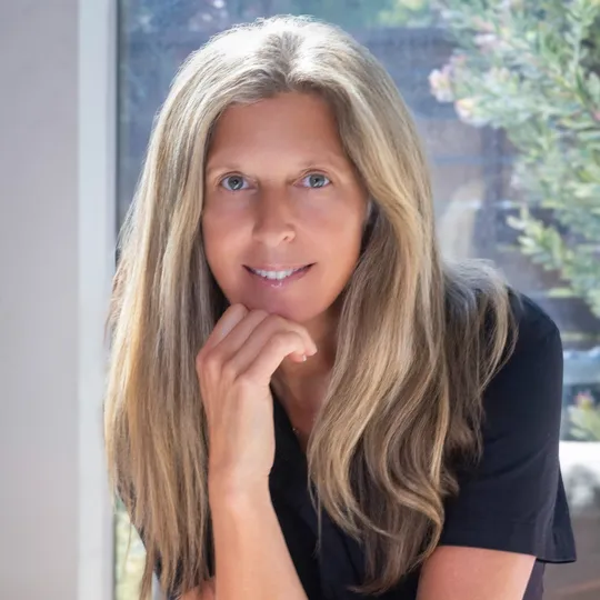 Jessica Branson, Agent in  - Compass