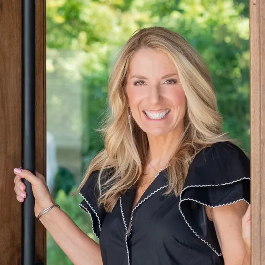 Tonya Tecca, Agent in  - Compass