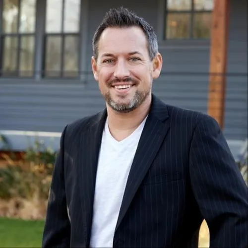 Joey Keeler, Agent in  - Compass