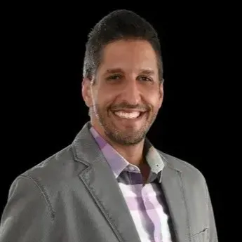 Brendan Constantino, Agent in  - Compass