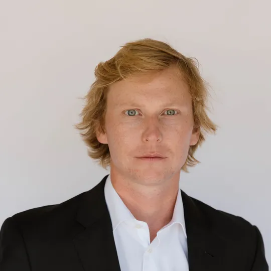 Cameron Carter, Agent in  - Compass