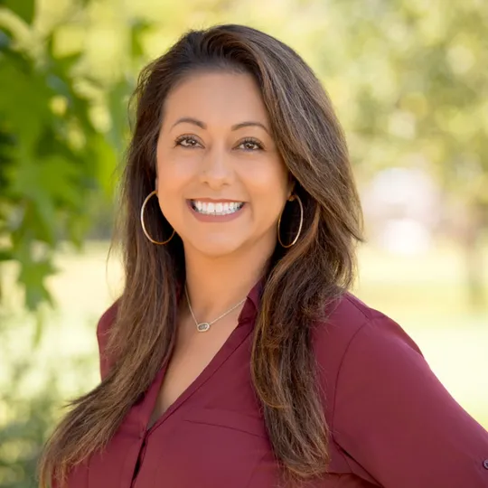 Faviola Bonafede, Agent in  - Compass