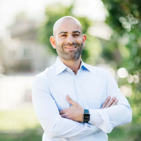 Alex Nahle, Agent in  - Compass