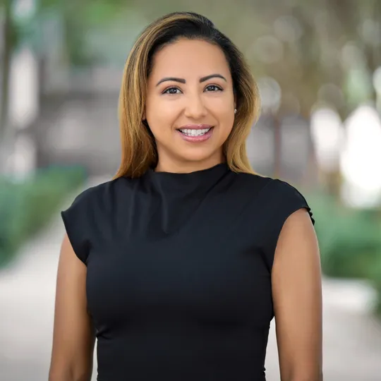 Brenda Valdes, Agent in  - Compass