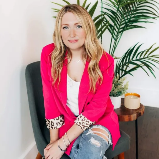 Chelsea Coulter, Agent in  - Compass