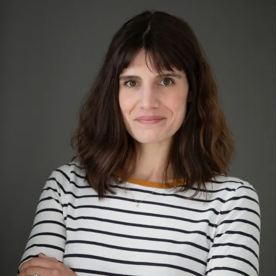 Kate Lascar, Agent in  - Compass