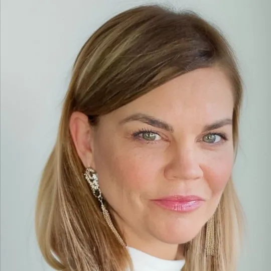 Paige Padgett, Agent in  - Compass