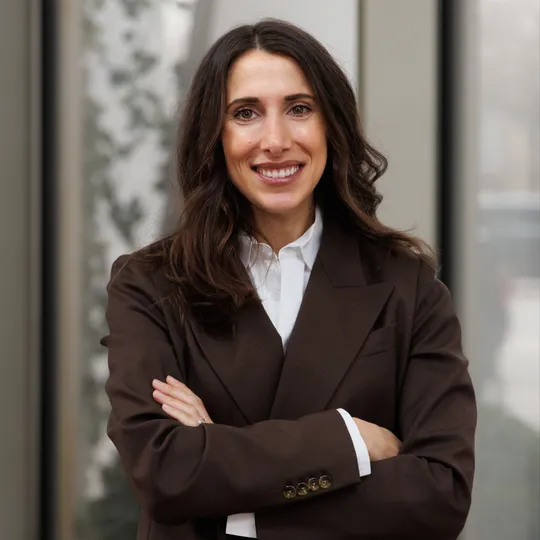 Arielle D'Adamo, Agent in  - Compass