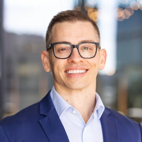 Brandon Hayes, Agent in  - Compass
