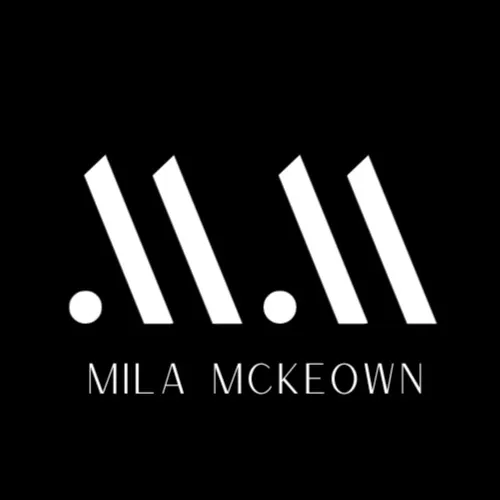 Mila McKeown, Agent in  - Compass