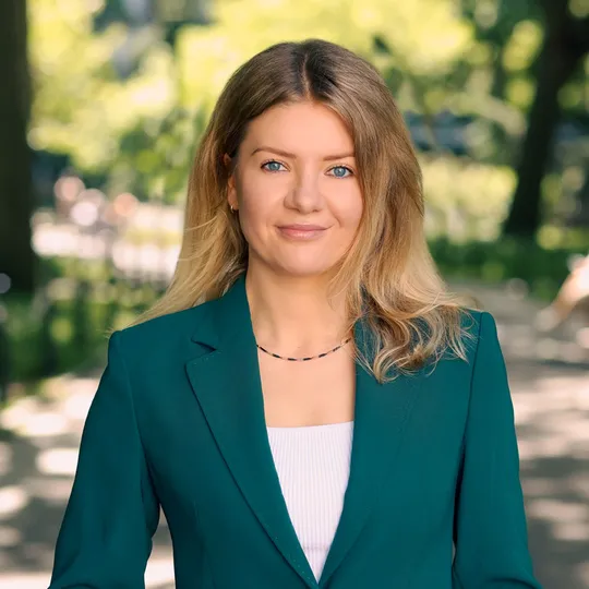 Tatiana Shreider, Agent in  - Compass