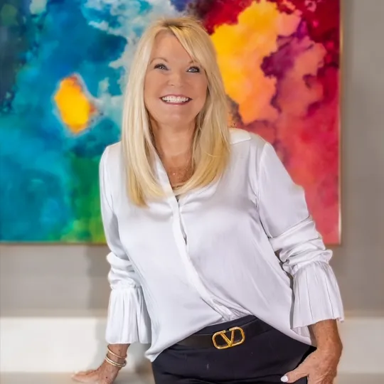 Cindy Russ, Agent in  - Compass