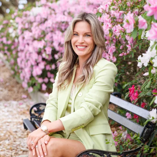 Amy Byrne, Agent in  - Compass