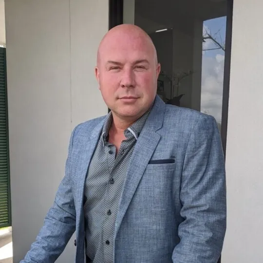 David Lowery, Agent in  - Compass